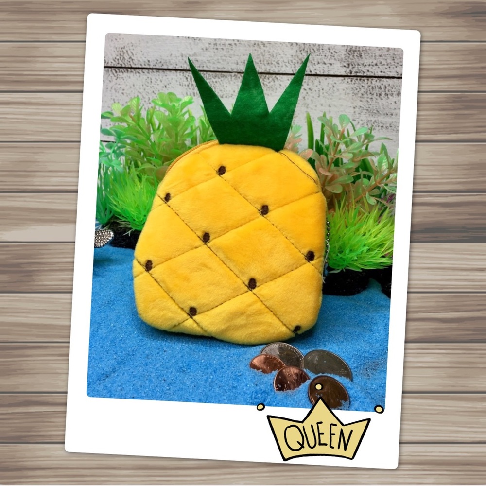 Pineapple Coin Purse - Picture 3 of 8